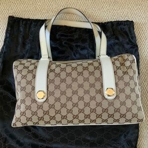 Gucci Monogram La Storia